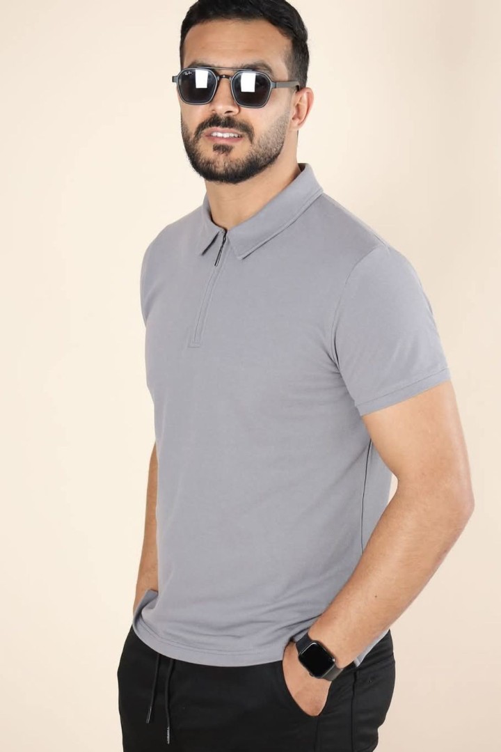 Polo zippé en coton piqué – Élégance sportive