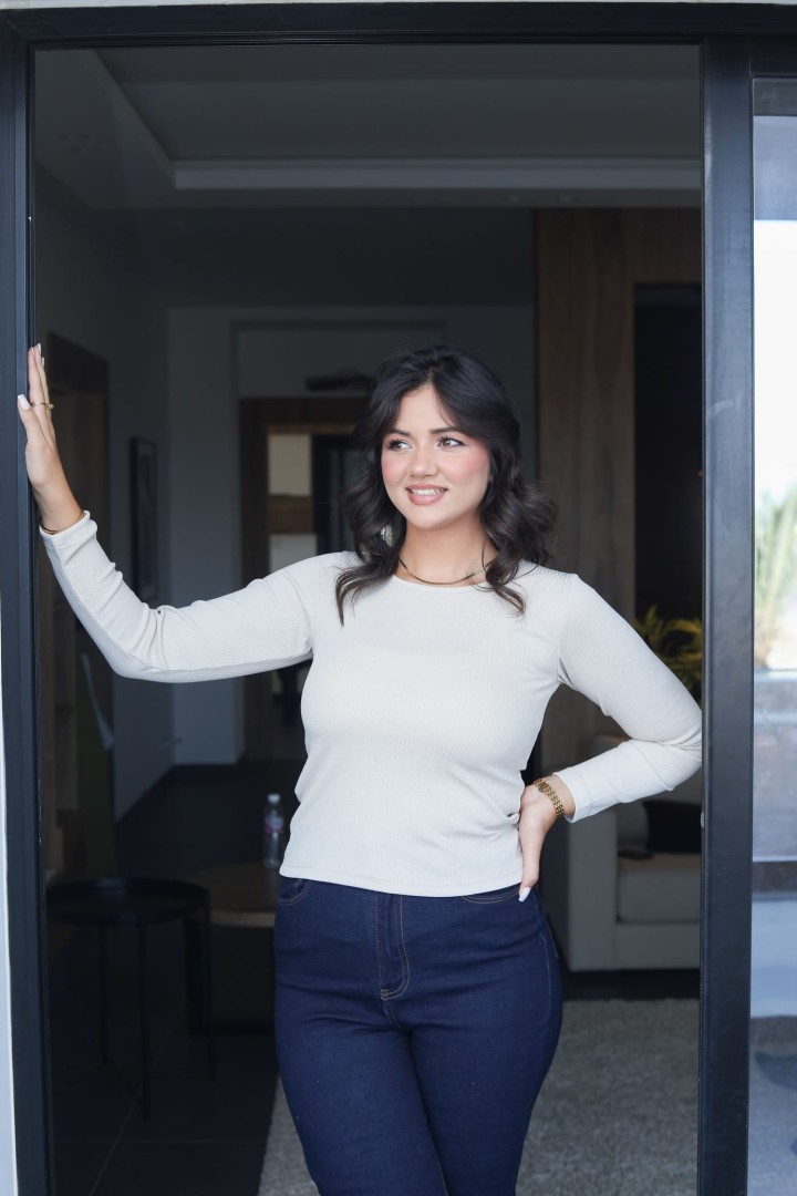 Pull en maille côtelée – Élégance simple & confort absolu